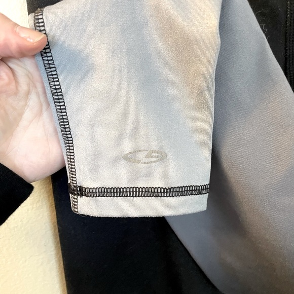 Champion | Black/Gray Ombré Leggings | Size Small - Picture 7 of 9